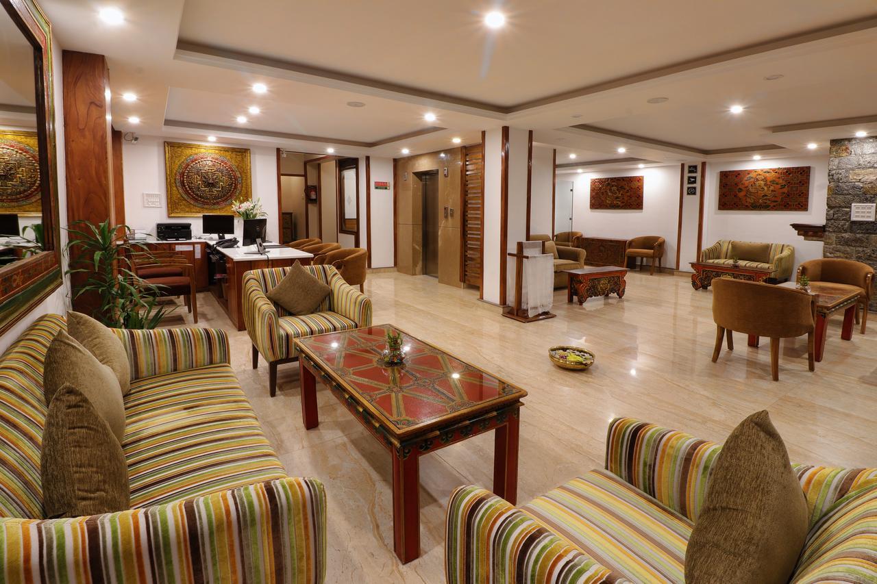The Denzong Shangrila Gangtok Exterior foto